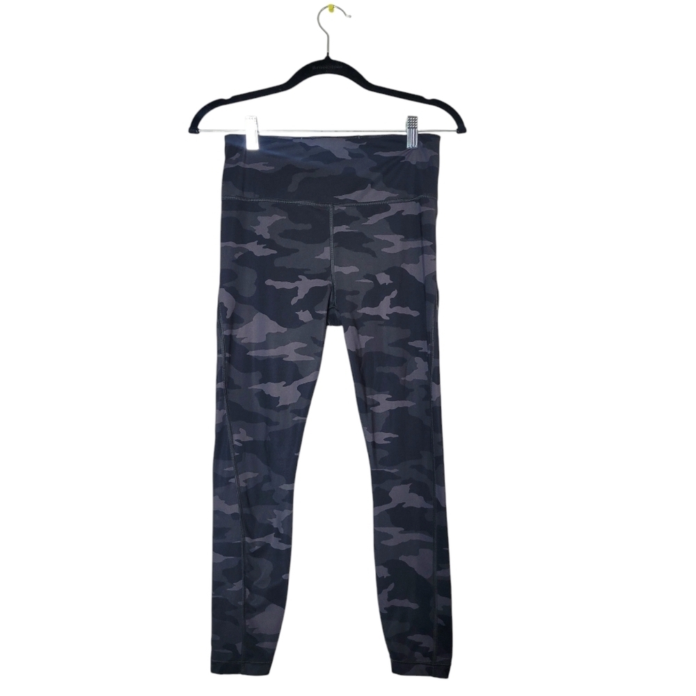 Athleta Ultimate Stash Pocket Camo Tight Leggings S 7/8 Athletic Athleisure Yoga